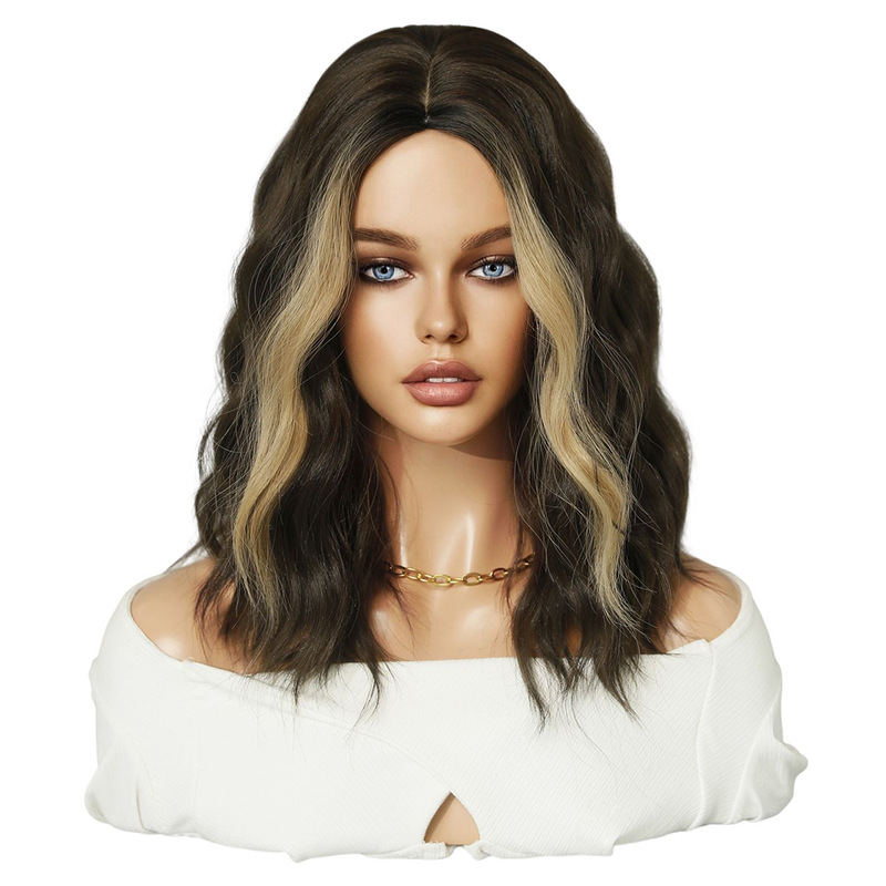 Brown Wig hair female in the Europe and the United States short wavy wig wavy hair beige highlights  woven wigs
