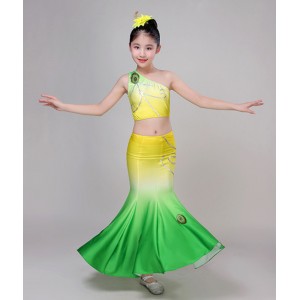 Children yellow with green colored Chinese folk Dai Dance Costume Girls kids Peacock Dance Performance dresses Children belly dance Fishtail Skirt