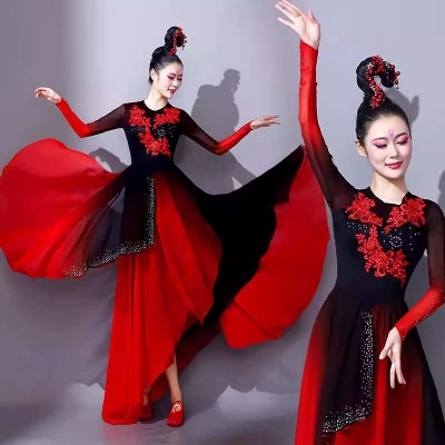 Chinese folk black red gradient Classical dance costumes female ethereal opening song hanfu fairy dress large swing skirt Art examination fan yange dance Chinese style wear for female