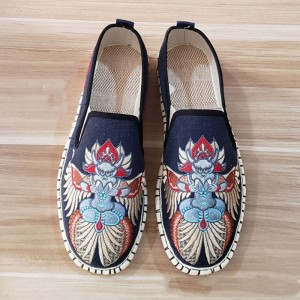  Da peng bird handmade chinese kungfu taichi cloth shoes Traditional Cotton and linen embroidered shoes totem shoes for men