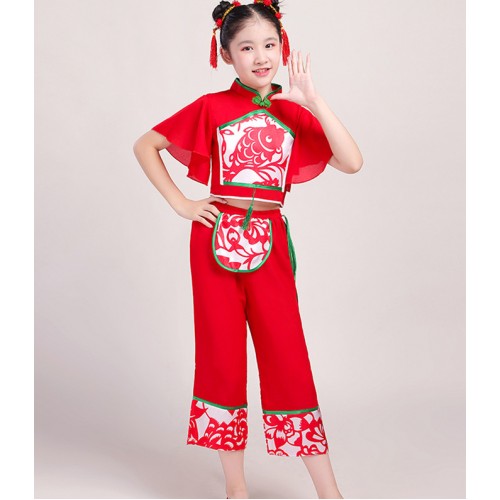 Girls kids red colored chinese folk yangko costumes girl lion drum chinese doll red paper cut costume Azalea red fan dance costume