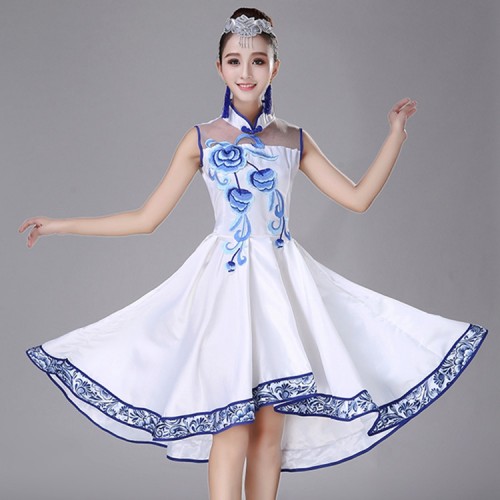  Chinese folk dance dress White and blue china style  classical folk music ancient dancing dresses