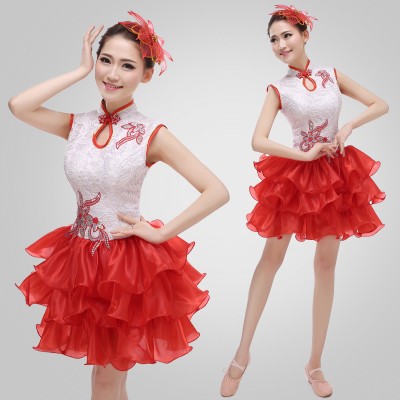 White lace and red patchwork Ancient Traditional Fan Dance Younger Chinese Folk Dance Costumes 