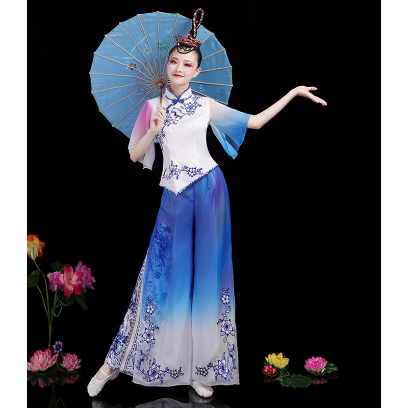 Women chinese folk Classical dance costumes female elegant Chinese style blue and white porcelain fan umbrella folk dance Yangko performance dresses