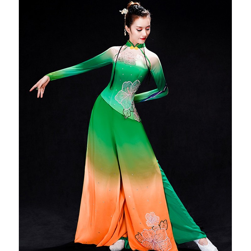 Women green gradient color chinese folk dance costumes ancient traditional classical yangko umbrella fan dance dress solo stage performance dress