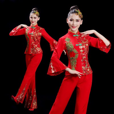 Women red chinese folk dance dress Yangko umbrella fan dance costume female waist invigorating Jiaozhou handkerchief dance costume for women