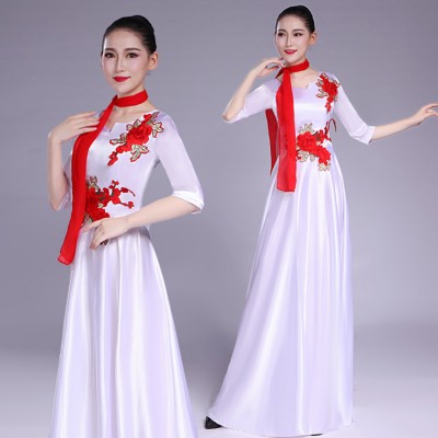 Women's Chinese folk dance dresses white colored Chinese dresses qipao chorus host stage performance opening dance dresses