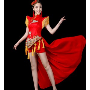 Women's oriental Chinese folk dance red color costumes dragon drummer stage performance photos cosplay dancing dresses cheongsam