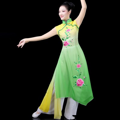Women's yangko fan dancing costumes green yellow gradient colored classical fairy photos oriental dance studio competition dresses